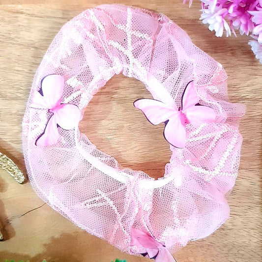 This pretty pink 3D Butterfly Scrunchie will be sure to add a bit of fun to any look. The net material is comfortable and breathable, while the vibrant 3D butterflies provide a unique touch to any style. It's the perfect accessory to add a bit of color to any outfit - whether you're going for a casual look or dressed up for a special occasion.